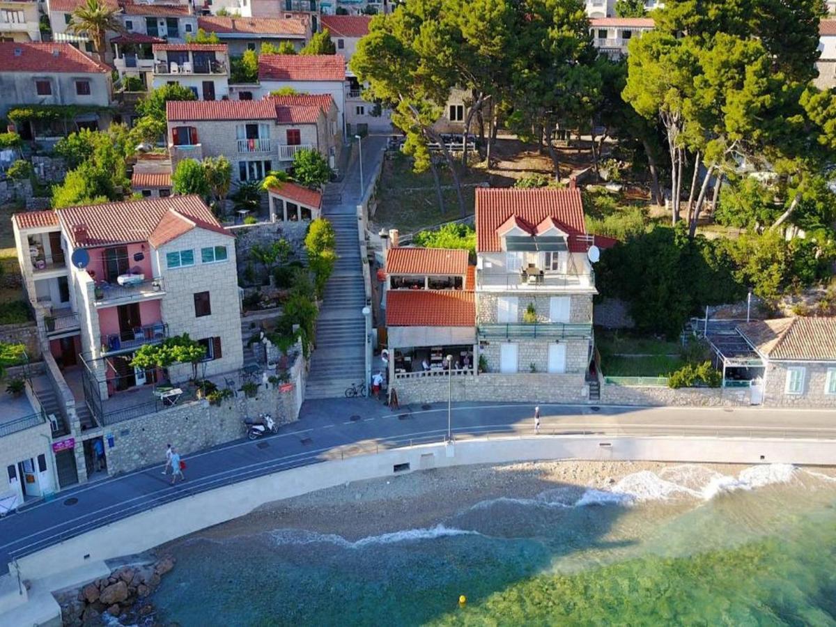 Apartments Racic Bol Buitenkant foto